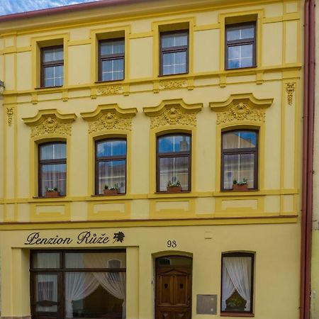 Penzion Růže Benesov nad Ploucnici Esterno foto