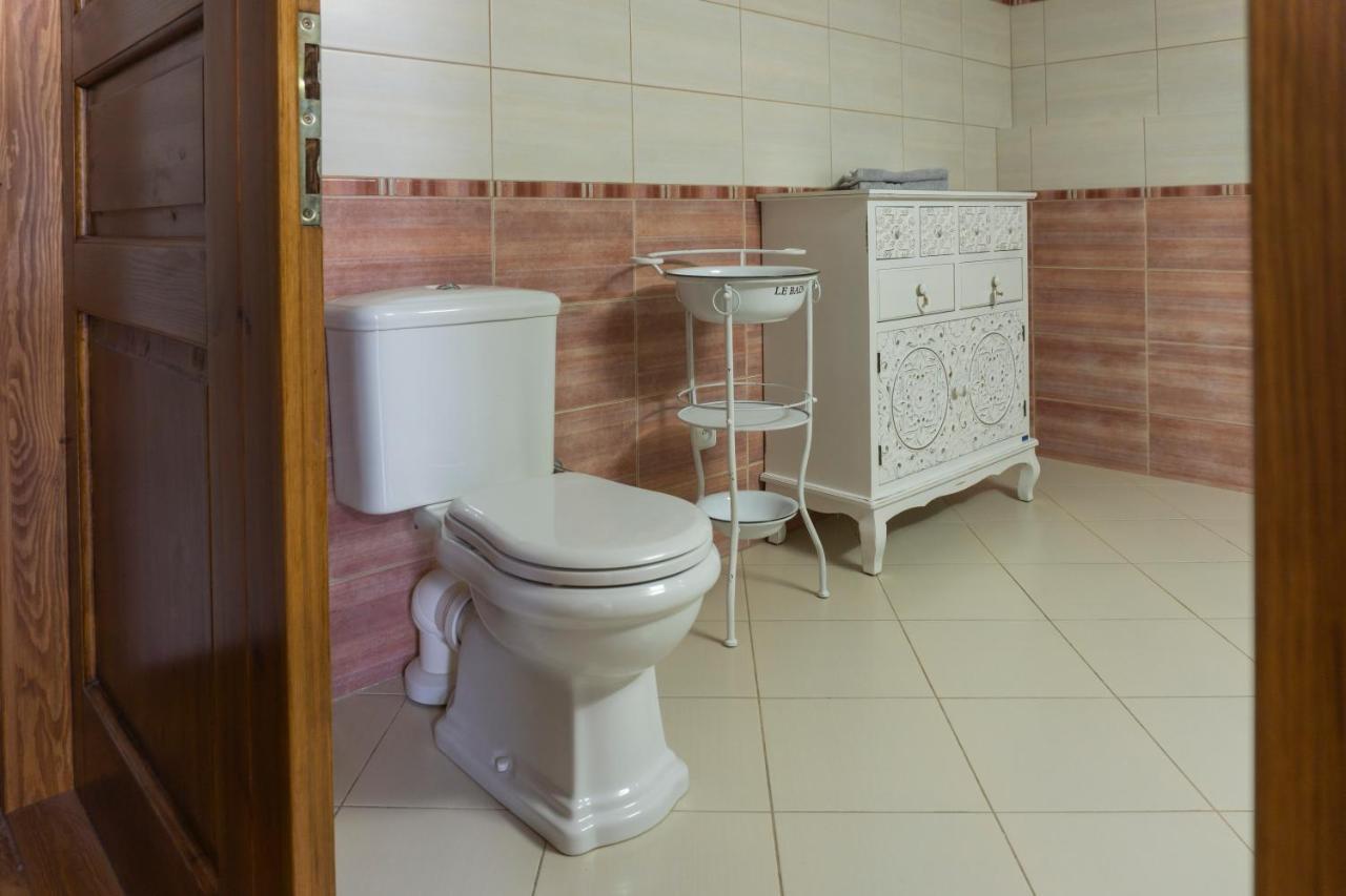 Penzion Růže Benesov nad Ploucnici Esterno foto