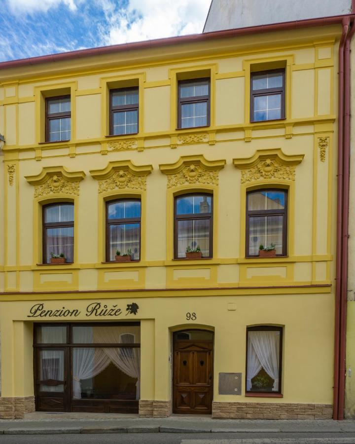 Penzion Růže Benesov nad Ploucnici Esterno foto